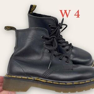 Dr. Martens 90’s 6-hole Black 8175 Made in England